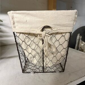 Rustic Wire Basket with Cream Liner